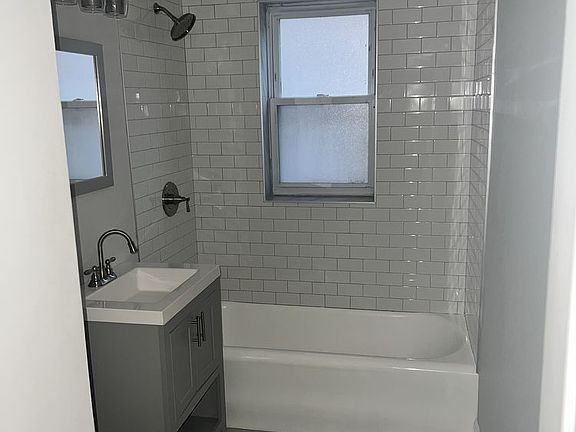 5th image of 7842 S Luella Ave #1