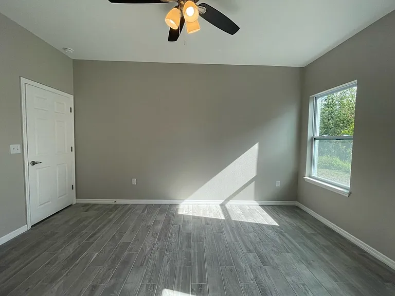 407 Bedlington Ct — Photo 14
