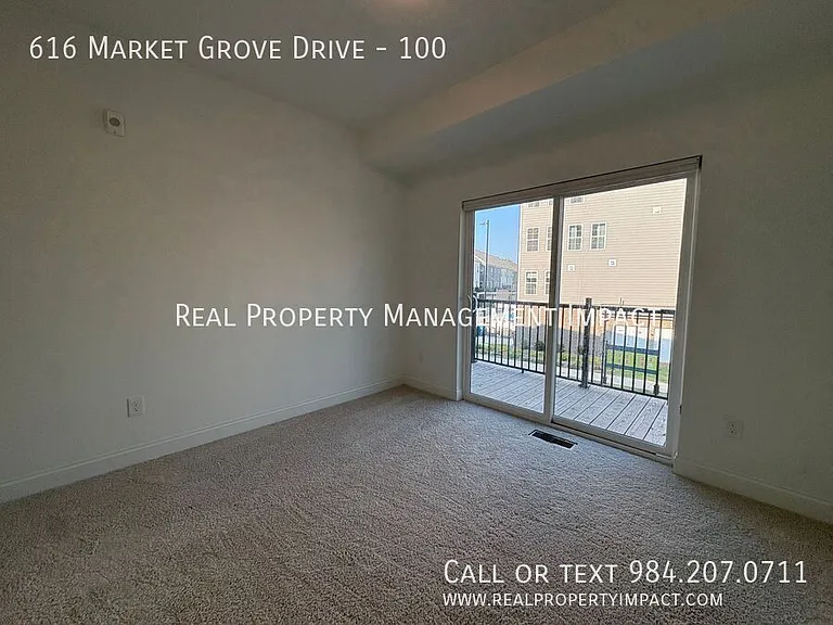 616 Market Grove Dr #100 — Photo 36