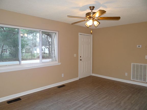 2nd image of 362 Karen Dr
