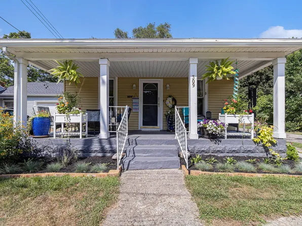 309 Water St, Paw Paw, MI 49079