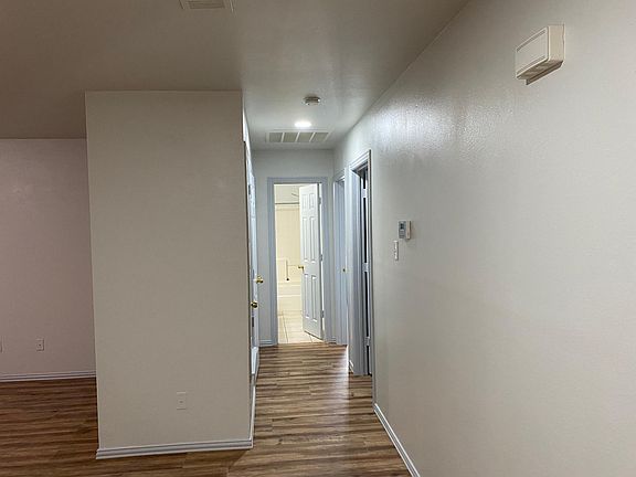 4th image of 1022 Stewart Ave