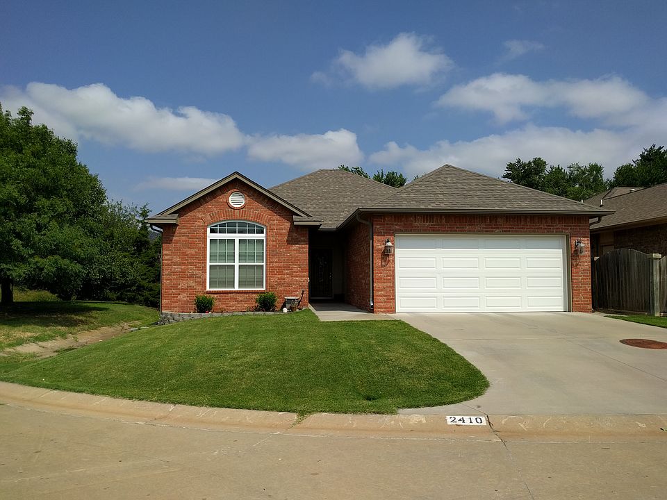 1st image of 2410 Arlington Dr