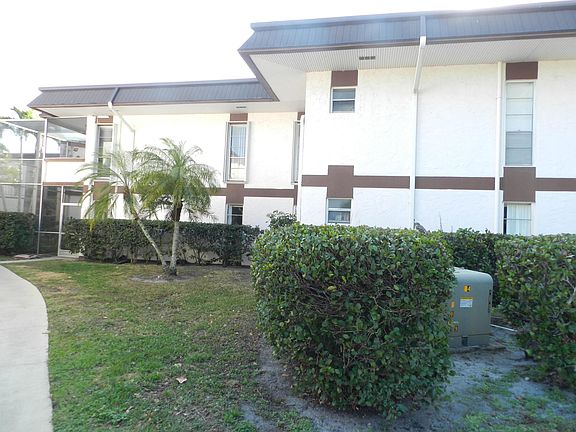 2nd image of 4 Greenway Village N #107