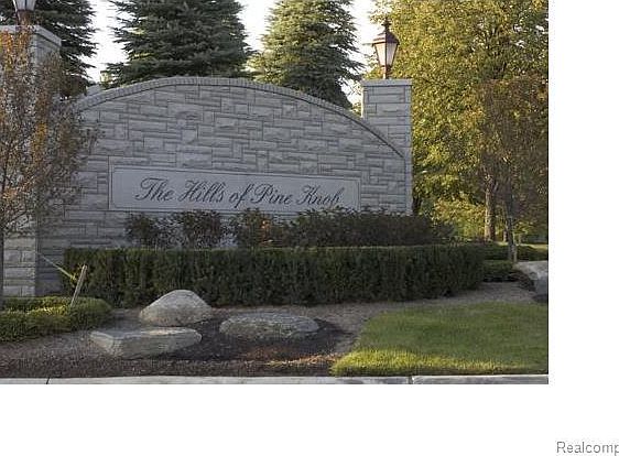 1st image of 5808 Knob Hill Cir