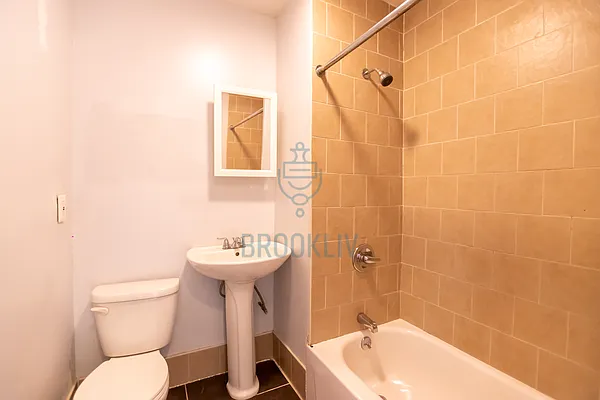 Rented by null | media 15