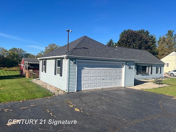 3rd image of 5935 Midland Rd