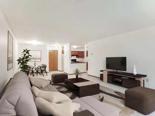 1000 41st Ave NE APT 204, Columbia Heights, MN 55421