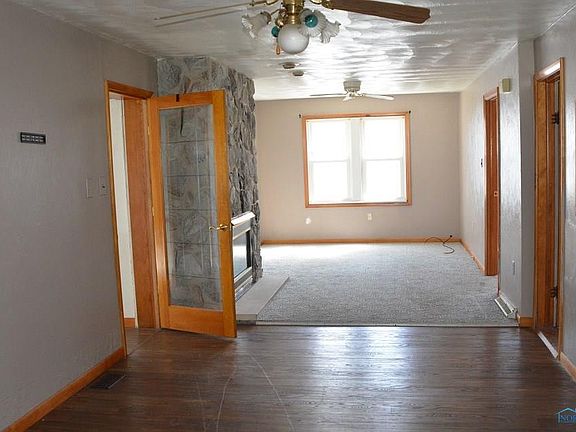 4th image of 3610 Goodrich Ave
