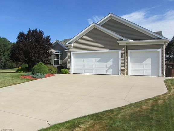3rd image of 1438 W Chester Dr