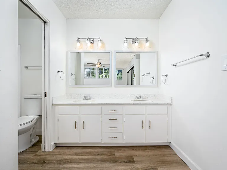 Antone Apartments — Photo 169