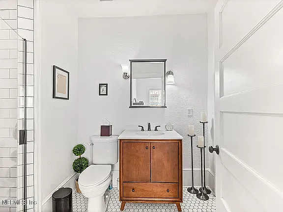 2973 Herschel St — Photo 26