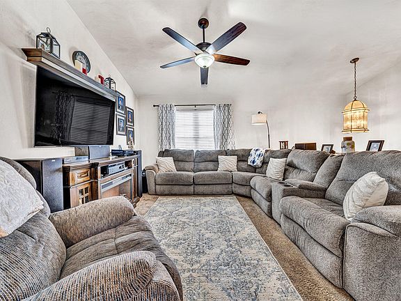 5th image of 3325 Delmar Ln