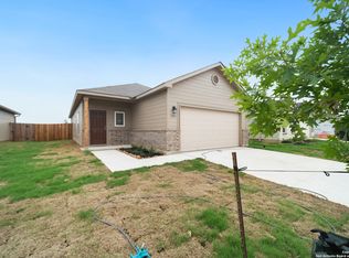 19835 Doc Holiday Dr, Lytle, TX 78052