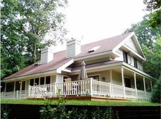 301 Stickney Ridge Rd, Grand Haven, MI 49417