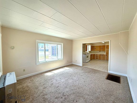 3rd image of 918 5th St