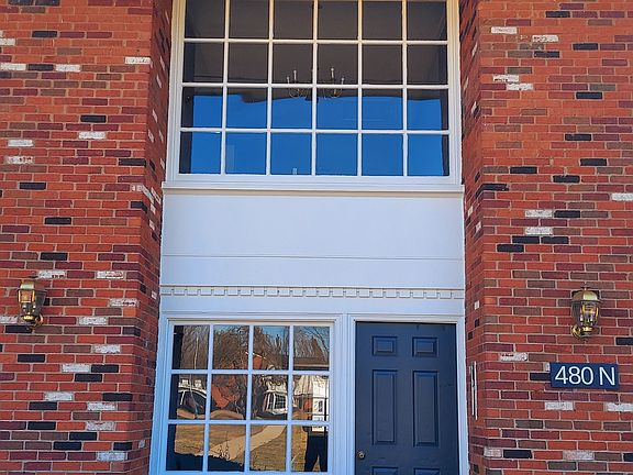 2nd image of 480 Fox Hills Dr N #7