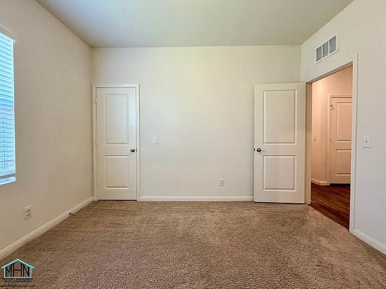 5843 Gulf Mdw — Photo 12