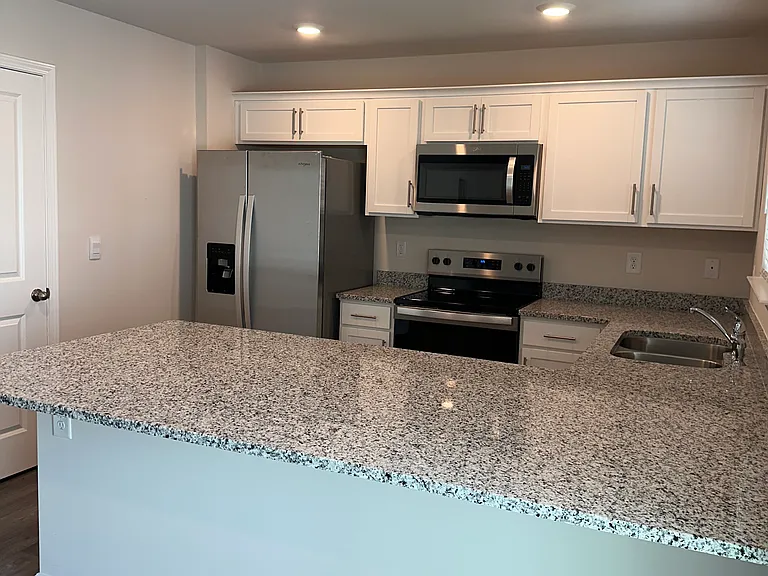 4101 Laurel Ridge Dr #G — Photo 8