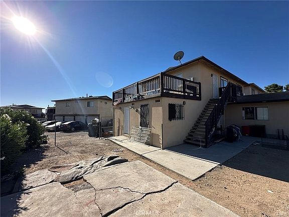 4th image of 751 Upton Dr
