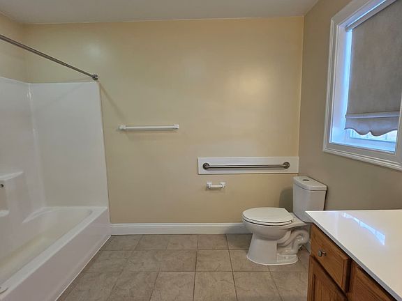 5th image of 125 Main St #404B