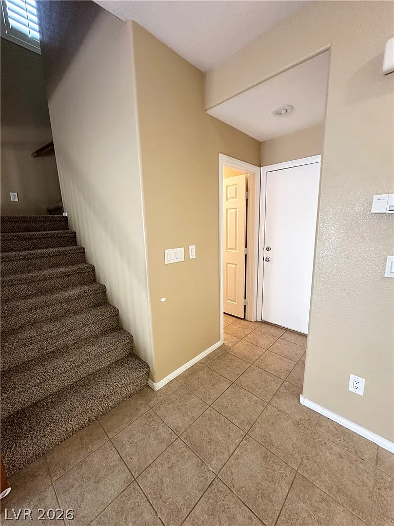 2 bed, 2.5 bath, 1614 sqft, $1,925 — Photo 4