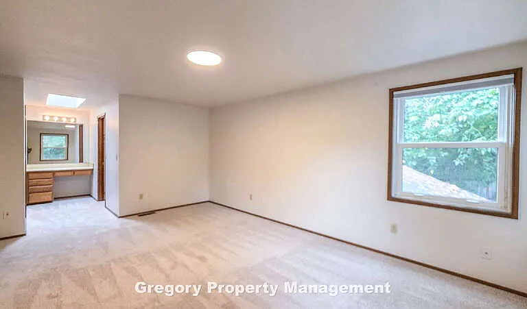 16316 NE 46th Ct — Photo 38