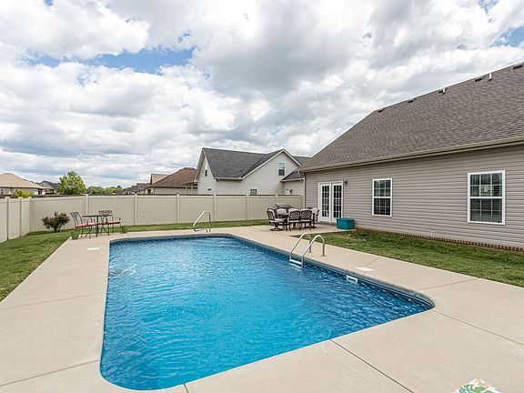 4th image of 4842 Beryl Dr
