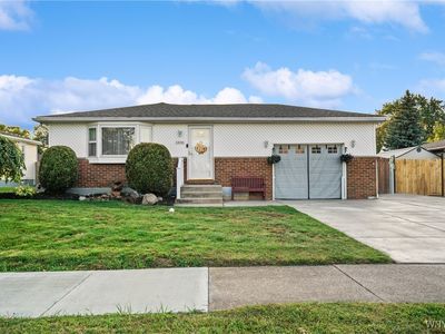 1406 99th St, Niagara Falls, NY, 14304