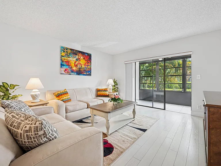 15450 Pembridge Ave E #192 — Photo 9