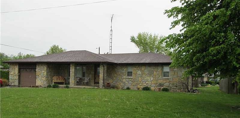 1st image of 102 W Kentucky Ave