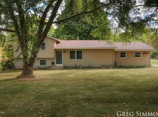 6560 Myers Lake Ave NE, Rockford, MI