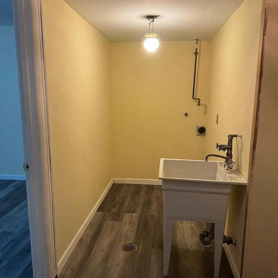 2 bed, 1498 sqft, $1,800 — Photo 2