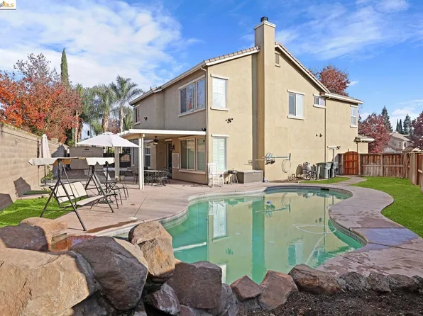 2016 Forest Glen Ct, Oakdale, CA 95361