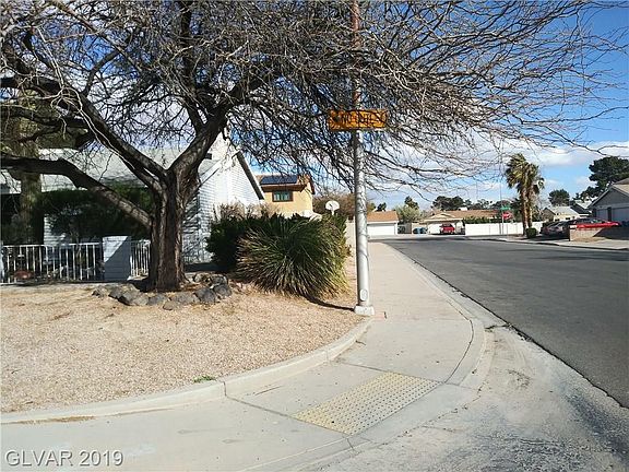 3rd image of 5440 Lindero Pl