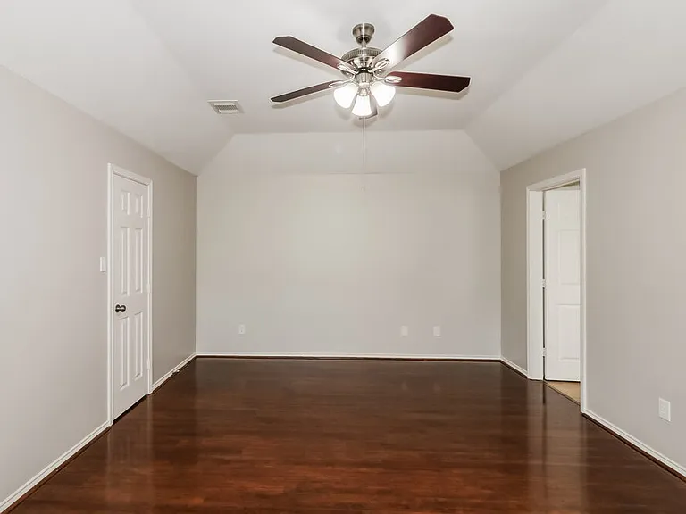 3830 Lake Ballinger Ln — Photo 11