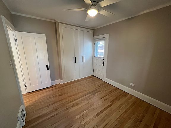 4th image of 1664 Winton Ave #1