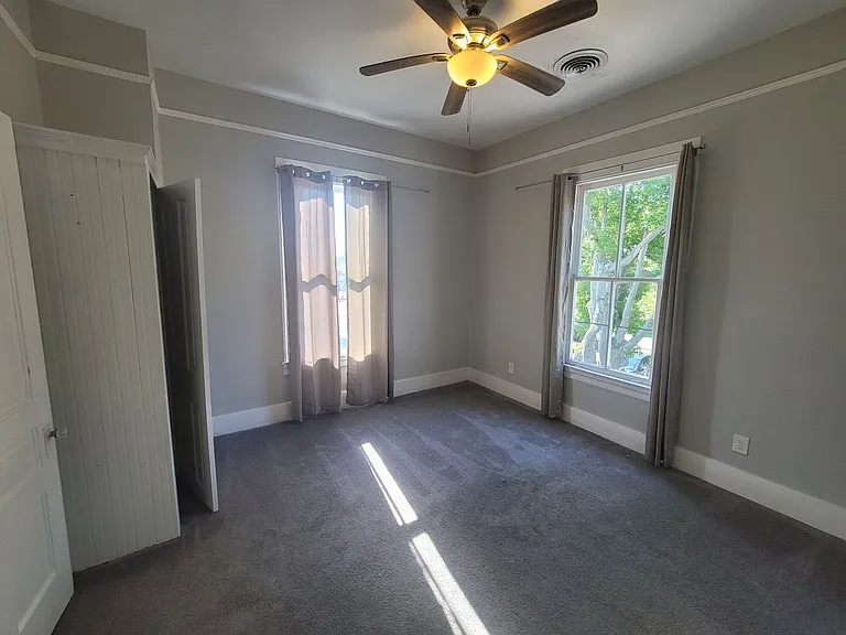 3919 Avenue O — Photo 28