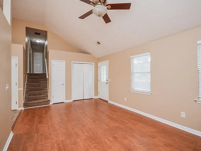 130 Branchwood Dr — Photo 5