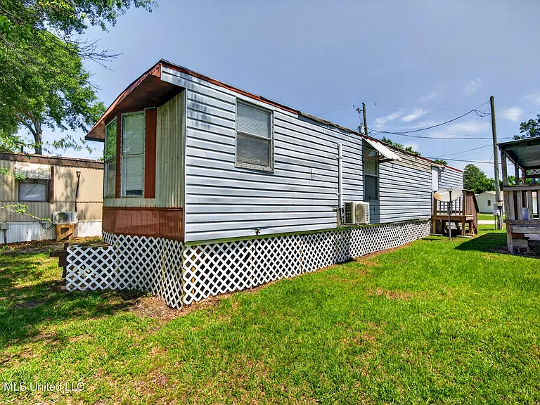 11213 Dobson Rd #5 — Photo 16