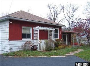 420 Wago Rd, Mount Wolf, PA 17347