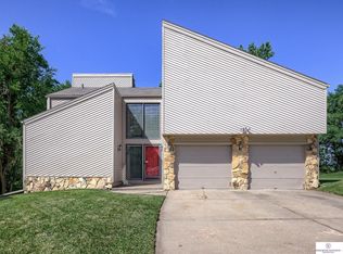 11325 Grant Cir, Omaha, NE 68164