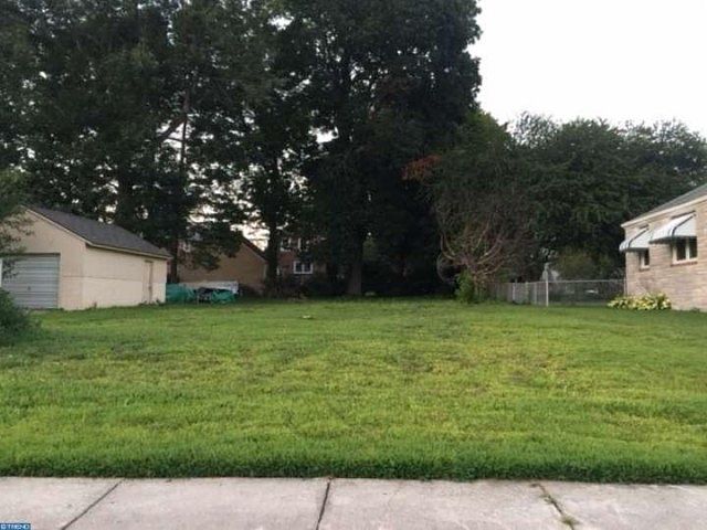 2nd image of 730 Agnes Ave