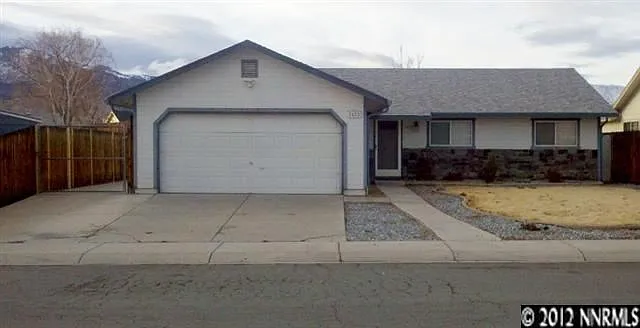 2472 Carriage Crest Dr photo 1