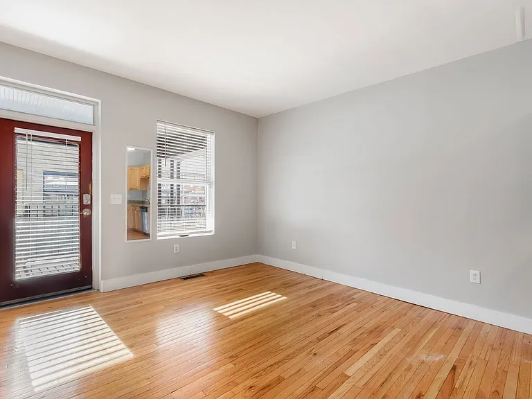 24 Chittenden Ave — Photo 5