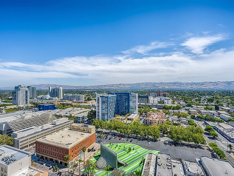 360 Residences — Photo 66