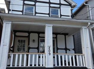 209 Catalpa St, New Kensington, PA 15068