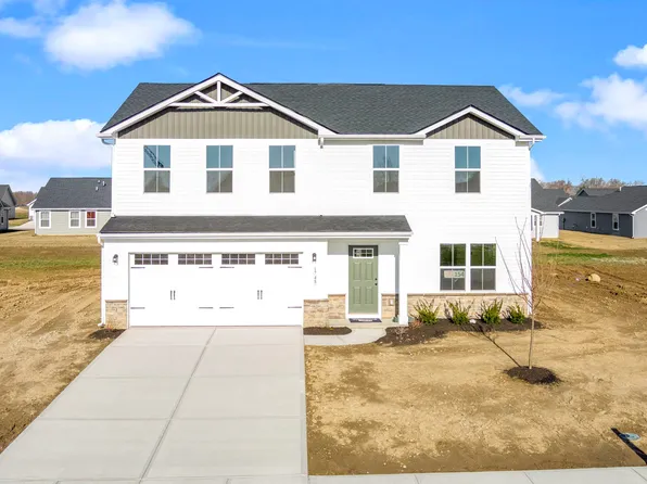 1748 Plum Brook Dr, Greenfield, IN 46140