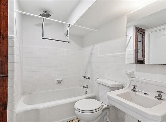 5th image of 2026 S Salcedo St