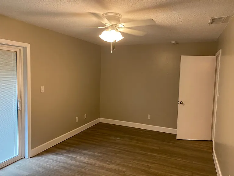 3052 Unkaterri Ln — Photo 15